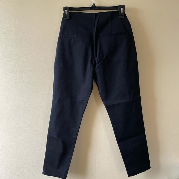 Women’s Old Navy Black Pants - Picture 3 of 3